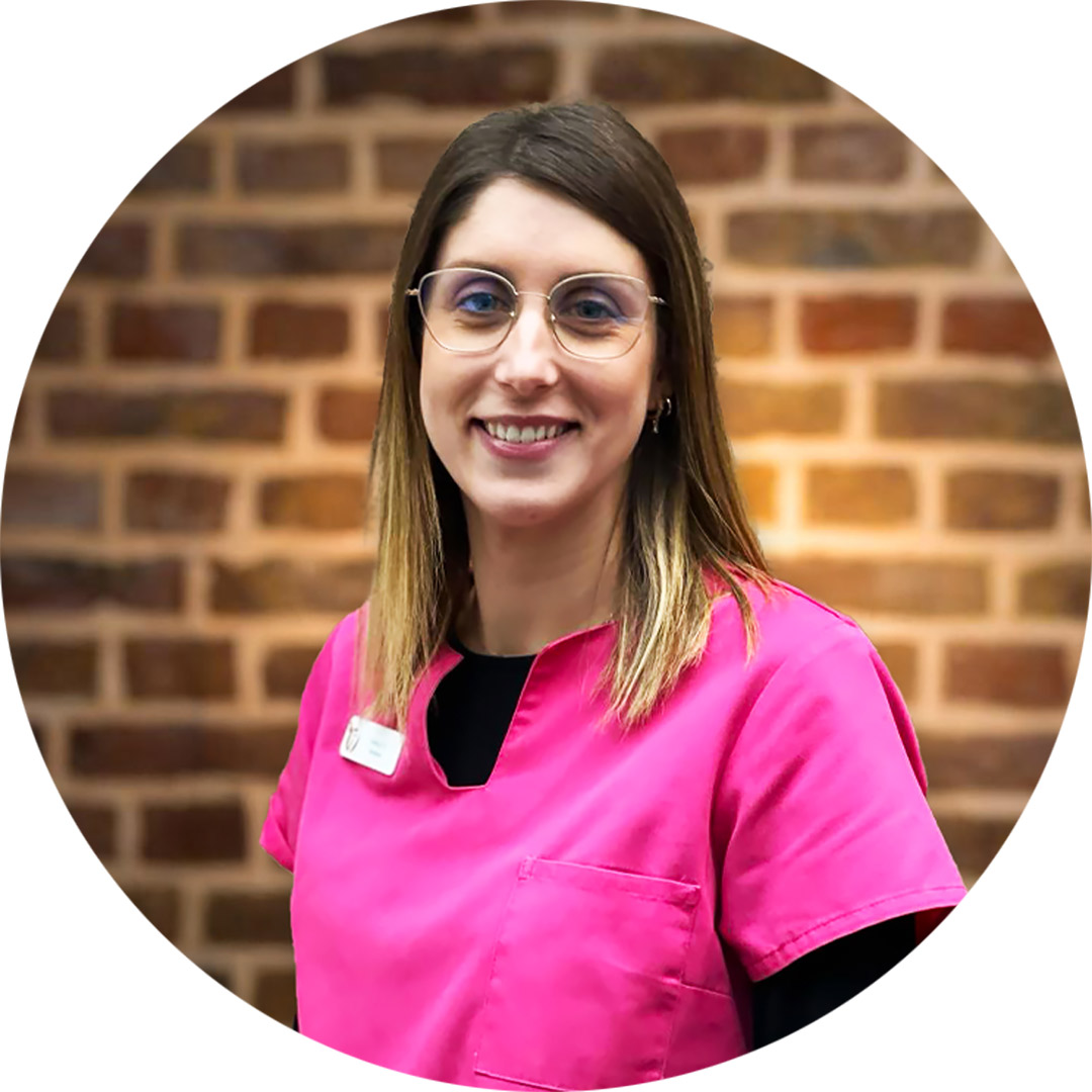 Charlotte : Moste.FR | Centre de formation en orthodontie - Amiens Charlotte : Moste.FR | Centre de formation en orthodontie - Amiens